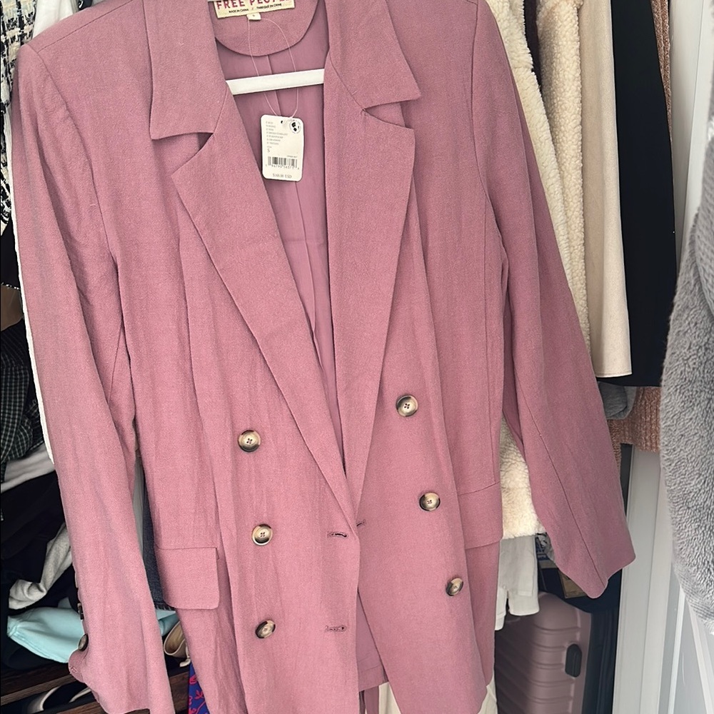 Free People Women's Pink Blazer. Can fit up to M